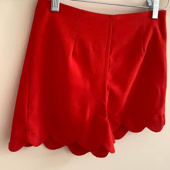 Scalloped Red High Waisted Shorts - Picture 2 of 4